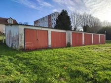 Terrain constructible avec garages à PROVINS même.
