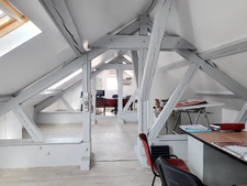 4 200 m² de bâtiments sur plus de 11 600 m2 de terrain. PROVINS(77)