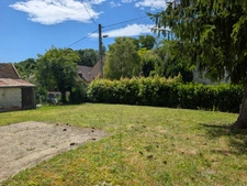 Ensemble immobilier de 2 maisons accolées sur plus de 900 m² à Provins même.