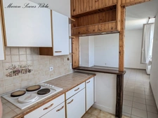 CHAUMES-EN-BRIE – CENTRE-BOURG – UN APPARTEMENT  58 m² LUMINEUX À RÉINVENTER !