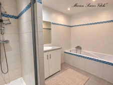 Maison en pierre rénovée – 148 m² – 4 chambres – Garage 45 m² – DPE B