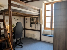 Maison en pierre rénovée avec jardin, en plein cœur de Chaumes-en-Brie