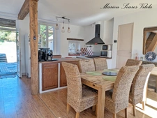 OZOUER-LE-VOULGIS – DU CHARME, DE BEAUX VOLUMES, 4 CHAMBRES ET UN JARDIN