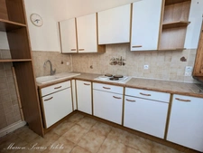 CHAUMES-EN-BRIE – CENTRE-BOURG – UN APPARTEMENT  58 m² LUMINEUX À RÉINVENTER !