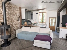 Maison en pierre rénovée avec jardin, en plein cœur de Chaumes-en-Brie