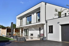 Contemporary elegance at the gateway to Switzerland – 348 m² architect-designed house with swimming pool and pool house, outdoor kitchen