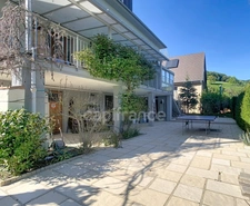 Propriété de caractère de 340 m² sur un terrain arboré de 35,5 ares avec piscine couverte MASEVAUX NIEDERBRUCK