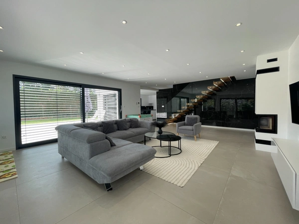 Villa de 177 m2 à vendre, 7 pièces avec piscine à BURNHAUPT LE BAS (68)