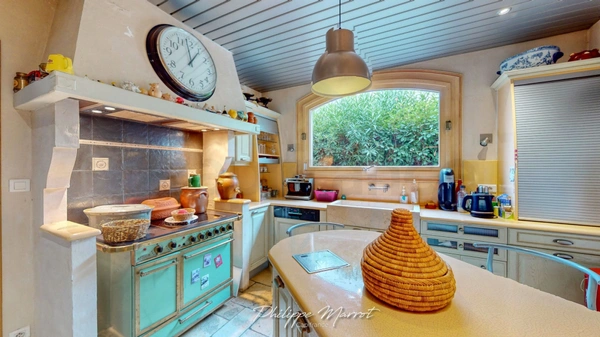 Villa Provencale de caractère avec des prestations haut de gamme