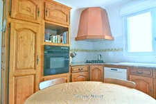 Villa avec gîte, piscine  et vue à quelques minutes d’Uzès