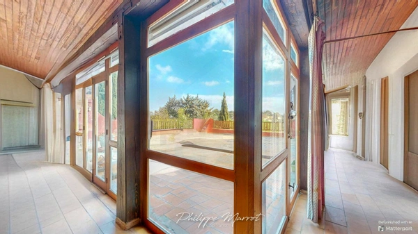 Maison à vendre  avec deux  appartements indépendants et un atelier professionnel modulable