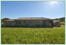 Single-storey 4-room house in BAGARD (30)