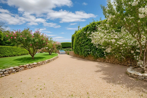 Villa Provencale de caractère avec des prestations haut de gamme