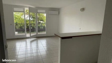 LE GOSIER Appartement T1  Piscine Terrasse Parking Proche plage