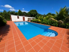 Maison VUE MER avec dépendances et piscine PETIT BOURG (971)