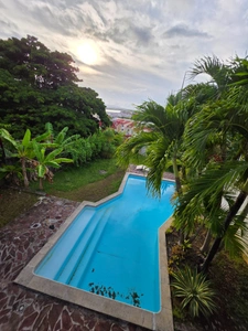VILLA VUE MER + STUDIO