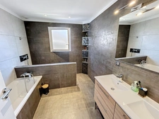 Maison à vendre villa plain pied 4 faces 117m² 3 chambres plus garage 700m² de terrain  PUIMISSON (34)