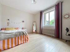 Maison bourgeoise 350 m² à vendre, jardin avec piscine, grand garage, proche de MONTPELLIER (34)