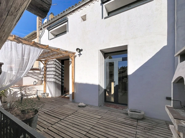 Maison à vendre  vigneronne 6 pièces garage jardin  POUZOLLES (34)