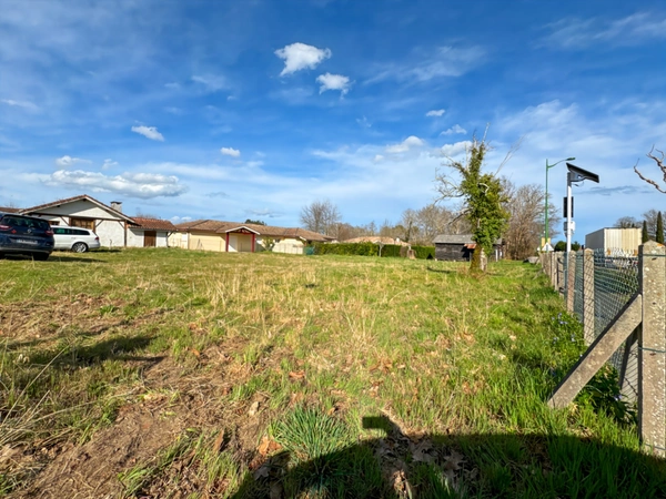 Terrain à vendre de 1972 m2 SAINT PAUL EN BORN (40)