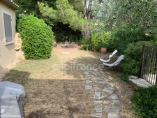 VILLA PROVENCALE DE PLAIN-PIED A AUBIGNAN (84) AVEC PISCINE