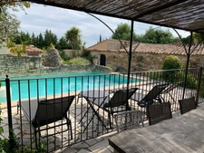 Single-storey Provençal villa in Aubignan (84) with swimming pool