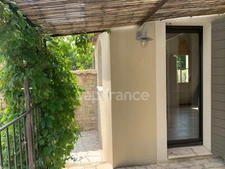 Single-storey Provençal villa in Aubignan (84) with swimming pool