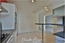 Maison 4 pièces, climatisée, avec garage et jardin