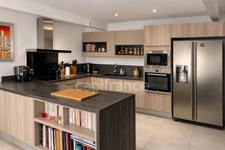 Dernier étage – Grand duplex T4 de 147 m² avec parking – Cuisine coup de cœur ✨