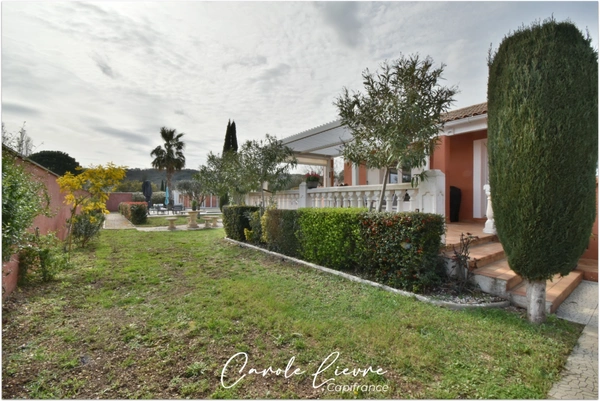 Maison 4 pièces, garage, piscine sans vis à vis