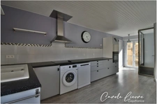Immeuble avec local commercial et grand appartement sur LEZIGNAN LA CEBE