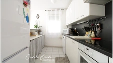Appartement avec grande terrasse et garage 