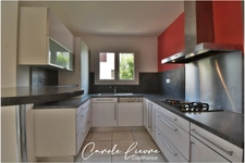 Maison 4 pièces, climatisée, avec garage et jardin