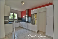 Maison 4 pièces, climatisée, avec garage et jardin
