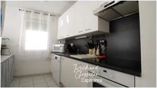 Appartement T3, lumineux, climatisé avec garage et terrasse à Florensac (34510)