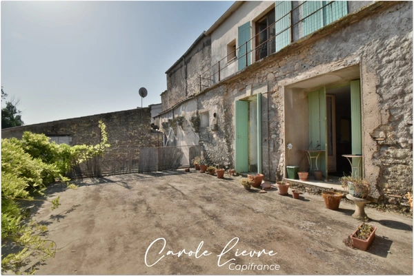 Maison T3, terrasse et grand garage