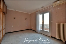 Maison à vendre 3 pièces avec grand garage, terrasse et terrrain
