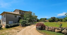 Maison 6 chambres avec piscine et T3 à vendre SAINTE LUCIE DE PORTO VECCHIO