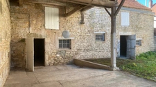 Country house to renovate - 3 bedrooms - garden - outbuildings - for sale in ANNOUX (89)