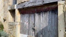 Dpt Yonne (89), in THAROT A set of 2 terraced houses to renovate with garage