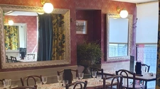 Walls and business of a traditional restaurant - for sale in Clamecy (58)