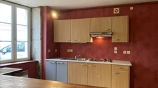Charmante maison de village en pierre avec grange indépendante-2 chambres- L'ISLE SUR SEREIN (89)