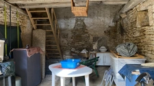 Dpt Yonne (89), in THAROT A set of 2 terraced houses to renovate with garage