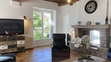 Maison entièrement rénovée – Charme, confort et tranquillité à la campagne -4 chambres- Jardin-GUILLON (89)