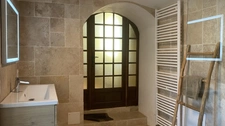 Maison entièrement rénovée – Charme, confort et tranquillité à la campagne -4 chambres- Jardin-GUILLON (89)