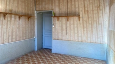 Country house to renovate - 3 bedrooms - garden - outbuildings - for sale in ANNOUX (89)
