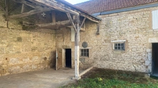 Country house to renovate - 3 bedrooms - garden - outbuildings - for sale in ANNOUX (89)