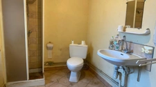 Country house to renovate - 3 bedrooms - garden - outbuildings - for sale in ANNOUX (89)