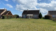 For sale – Single-storey house - 2 bedrooms - garden and garage COUTARNOUX (89)