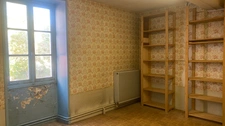 Country house to renovate - 3 bedrooms - garden - outbuildings - for sale in ANNOUX (89)